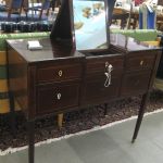 583 1827 DRESSING TABLE
